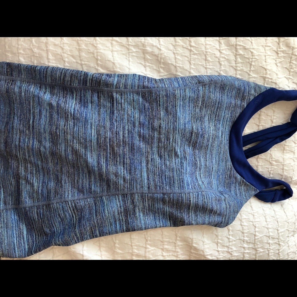 Size 2 Lululemon top